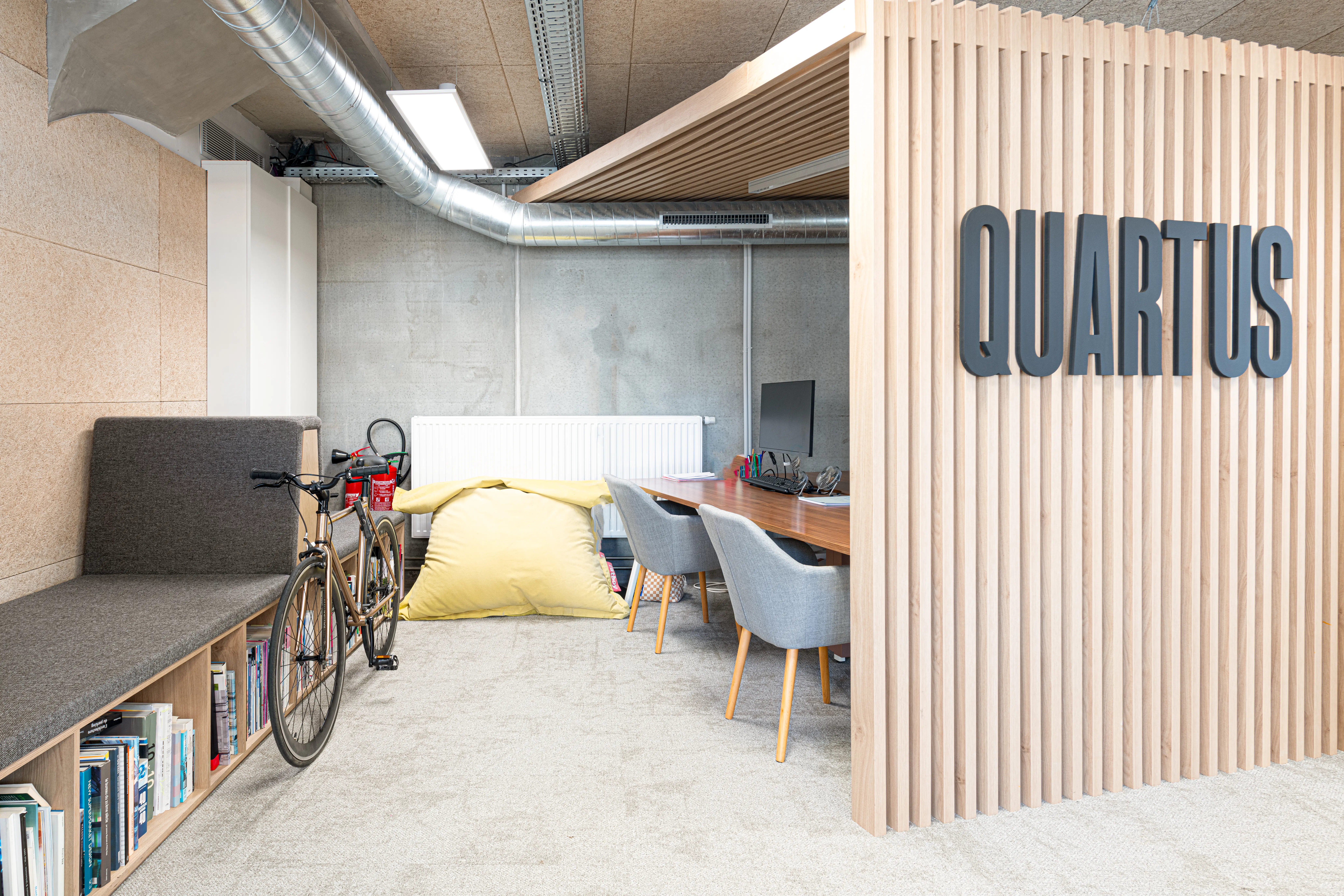 Quartus — vue large de l'open space